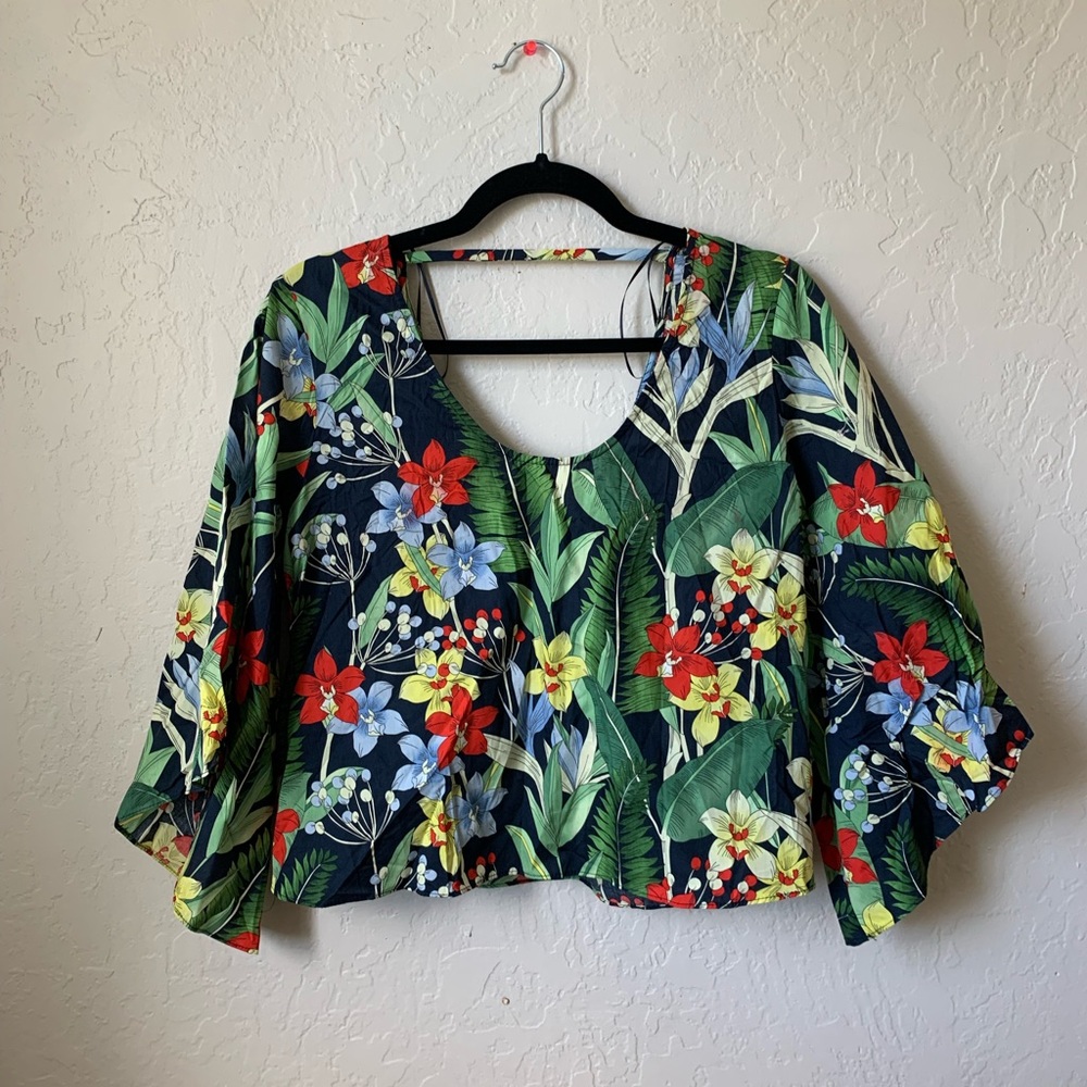 NWT ZARA Women Crop Blouse